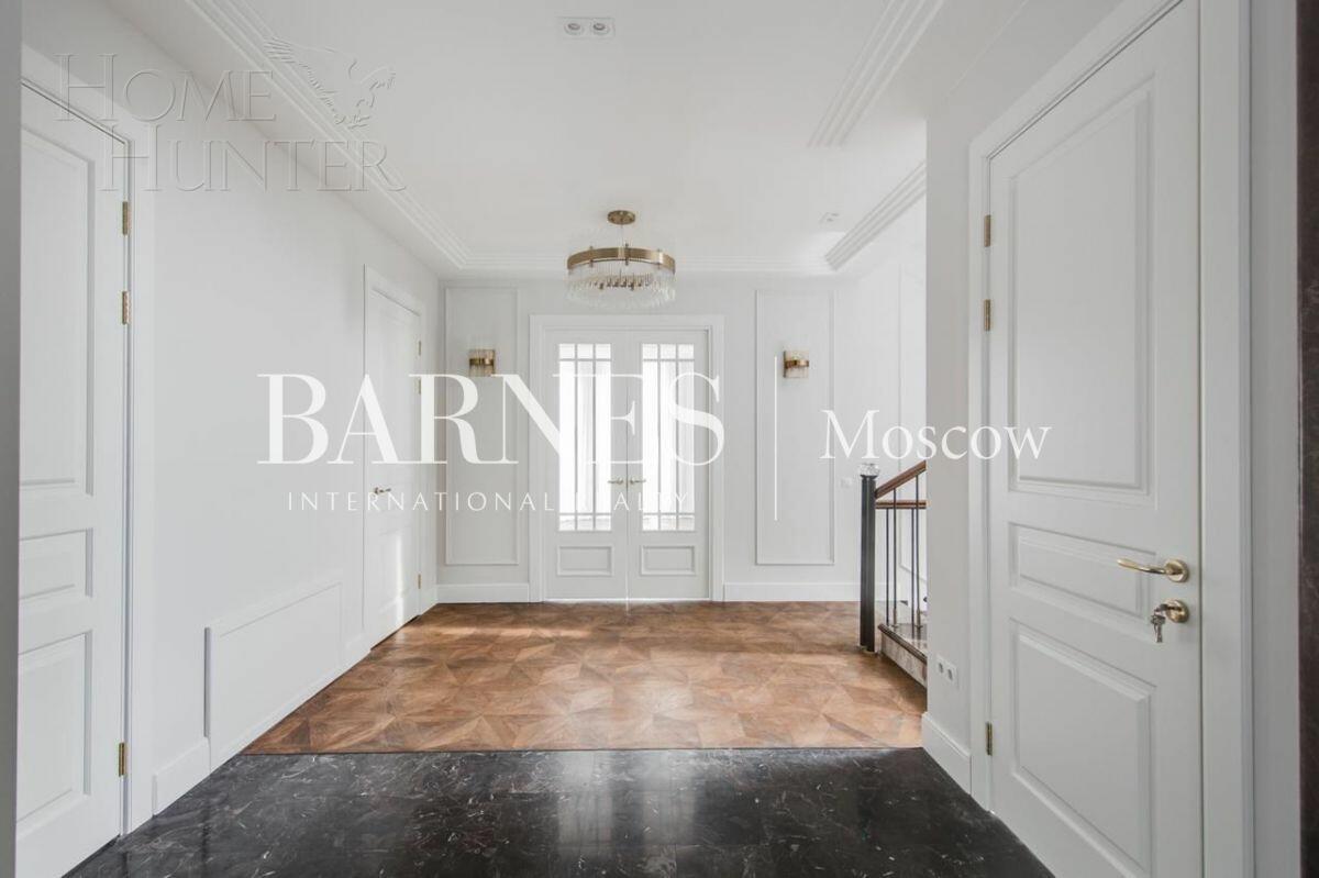 2-этажный коттедж 800 м² с отделкой