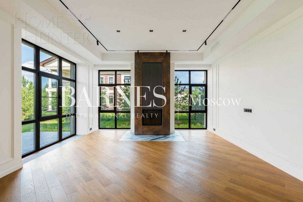 2-этажный коттедж 320 м² с отделкой