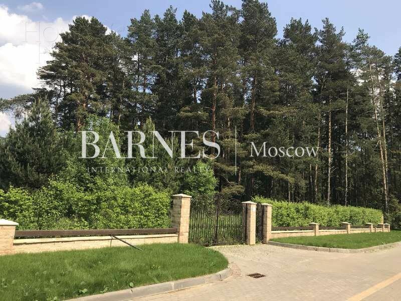 Участок 59.6 сот. в охраняемом поселке