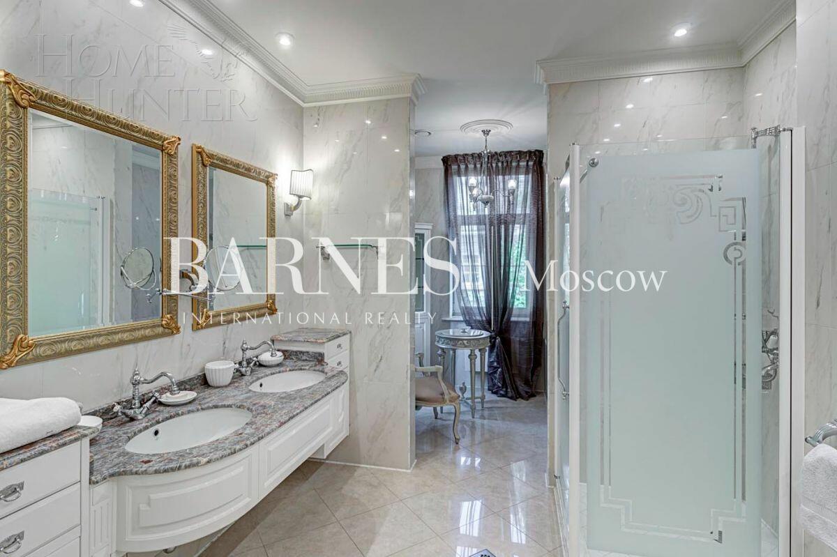 2-этажный коттедж 782.7 м² с отделкой