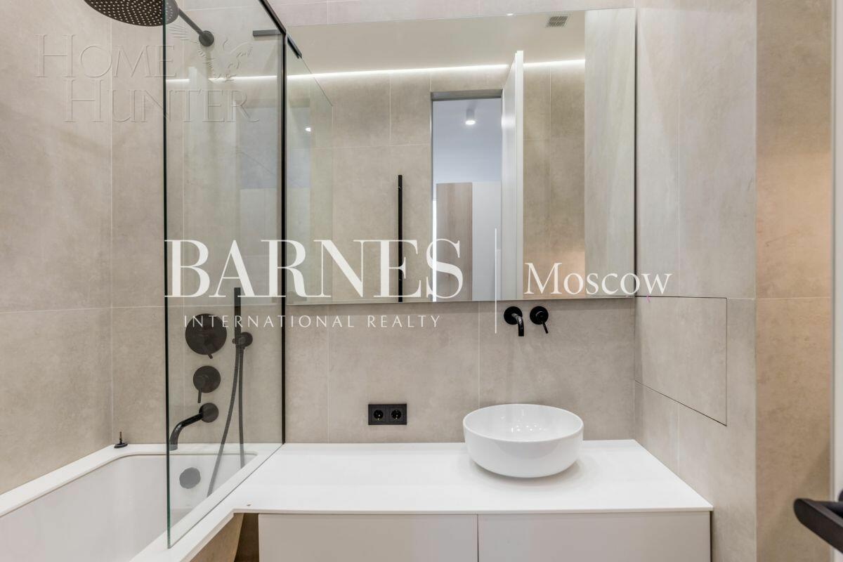 3-этажный таунхаус 244 м² с отделкой