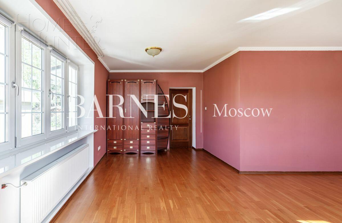 2-этажный коттедж 260 м² с отделкой