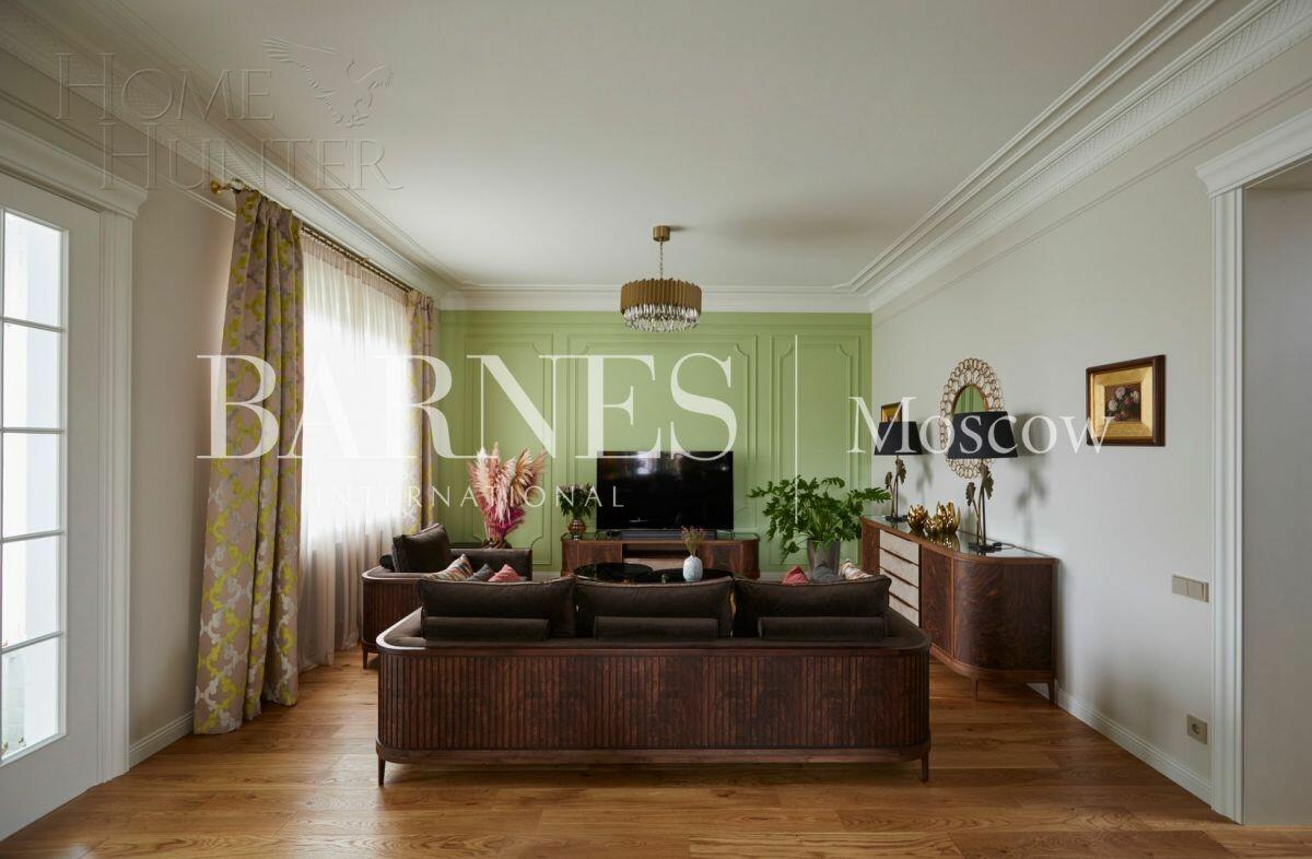 2-этажный коттедж 200 м² с отделкой