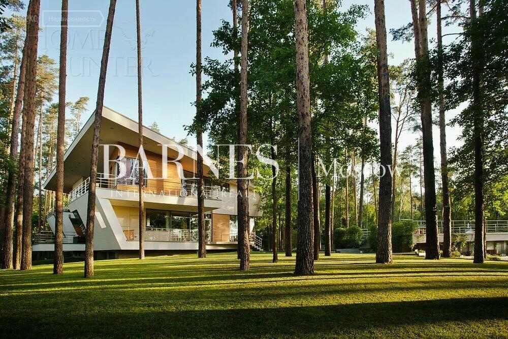 КОТТЕДЖ 640 м² с отделкой