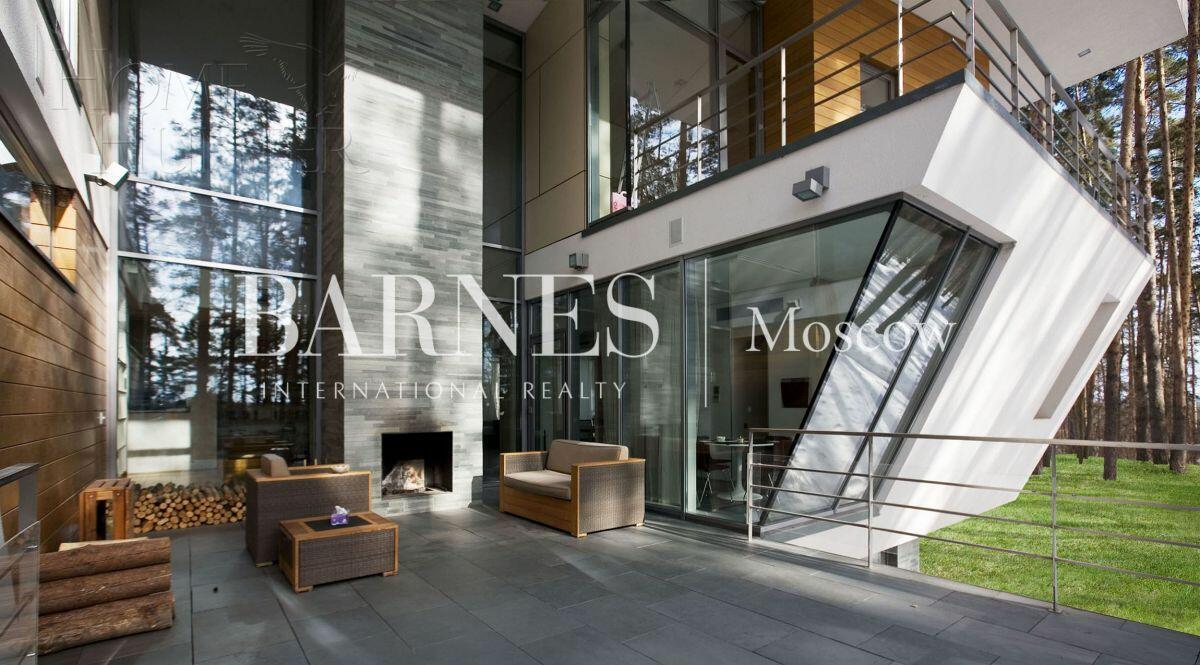 КОТТЕДЖ 640 м² с отделкой