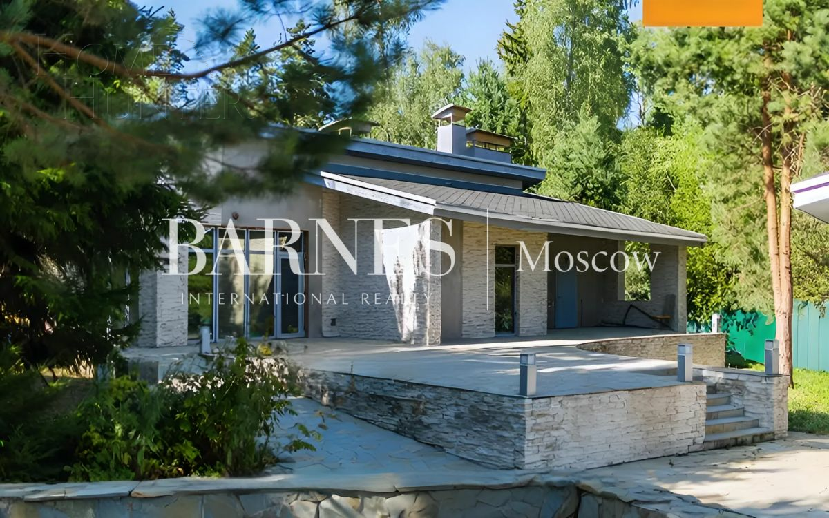 2-этажный коттедж 2 295 м² с отделкой