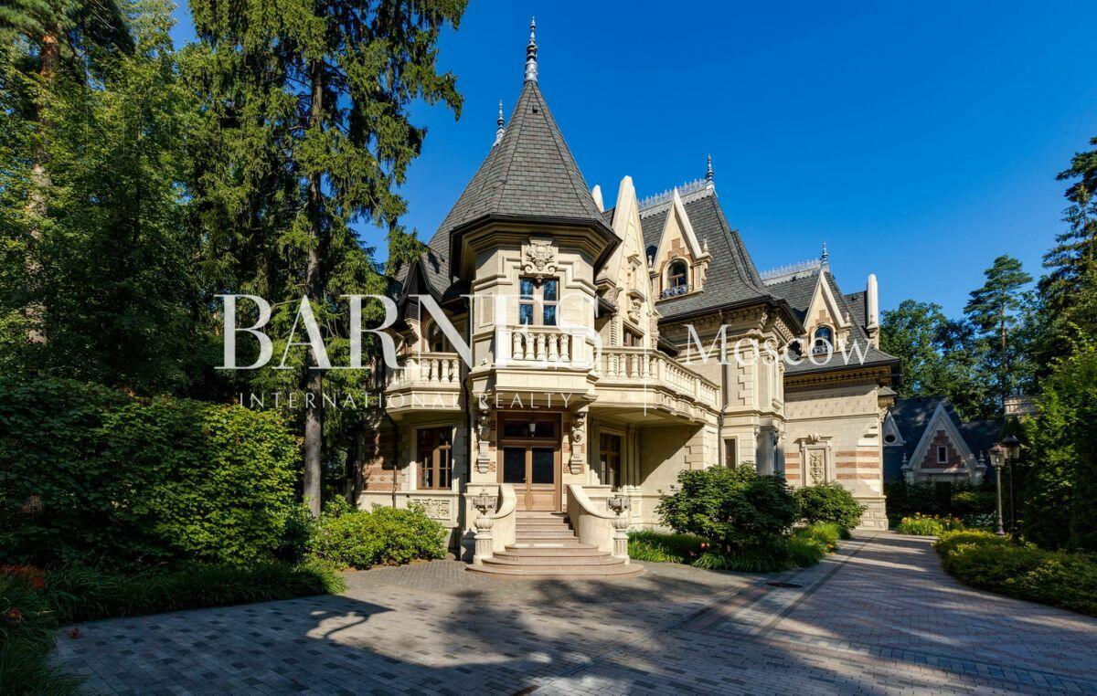 2-этажный коттедж 2 164 м² с отделкой