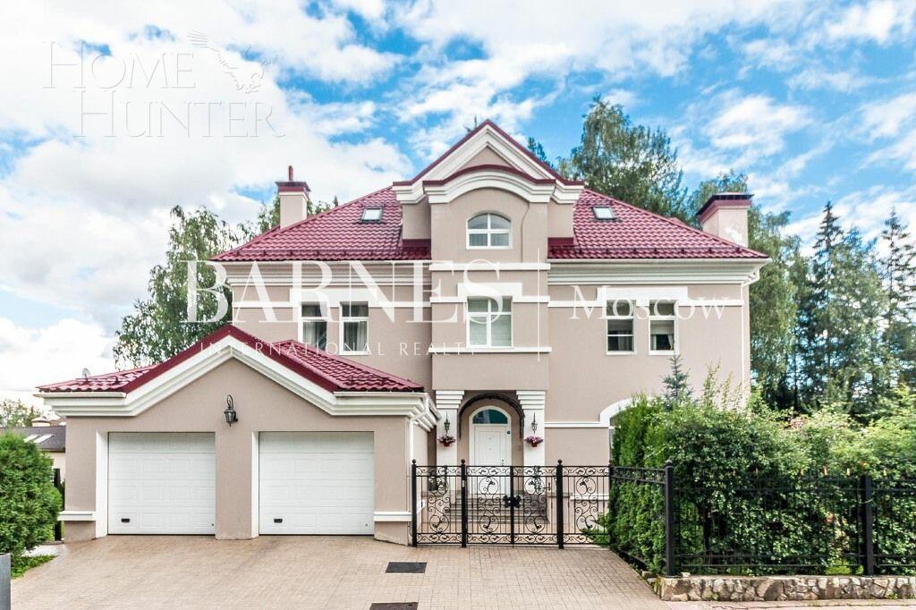 2-этажный коттедж 572 м² с отделкой