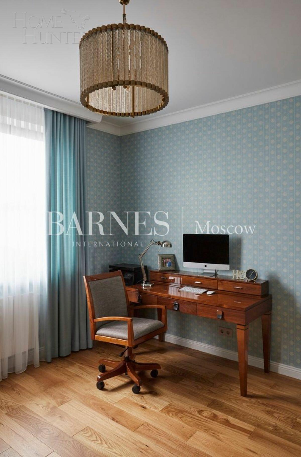 2-этажный коттедж 200 м² с отделкой