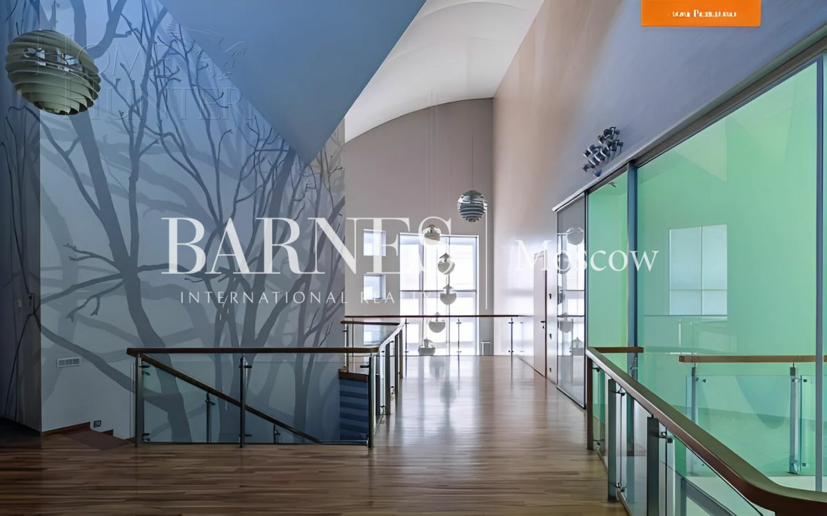 2-этажный коттедж 2 295 м² с отделкой