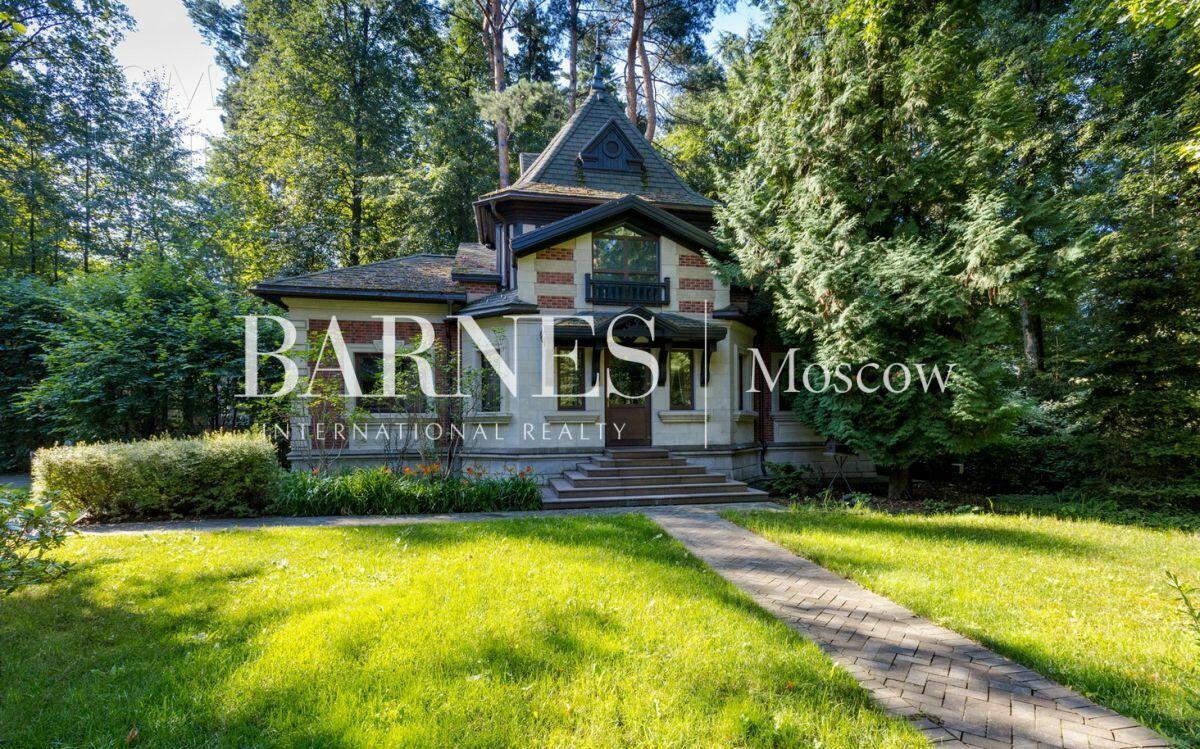 2-этажный коттедж 2 164 м² с отделкой