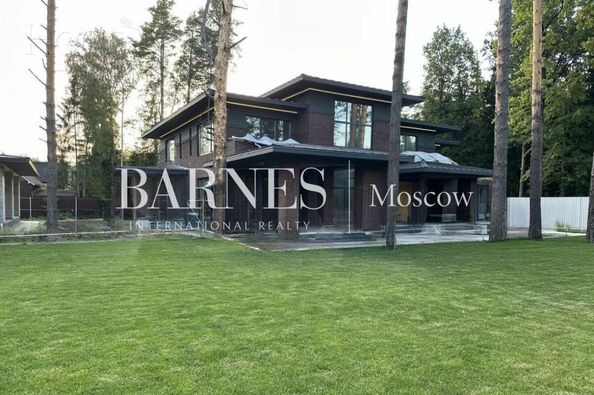 2-этажный коттедж 460 м² без отделки