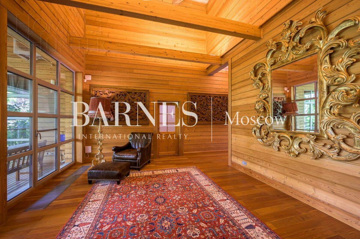 2-этажный коттедж 940 м² с отделкой