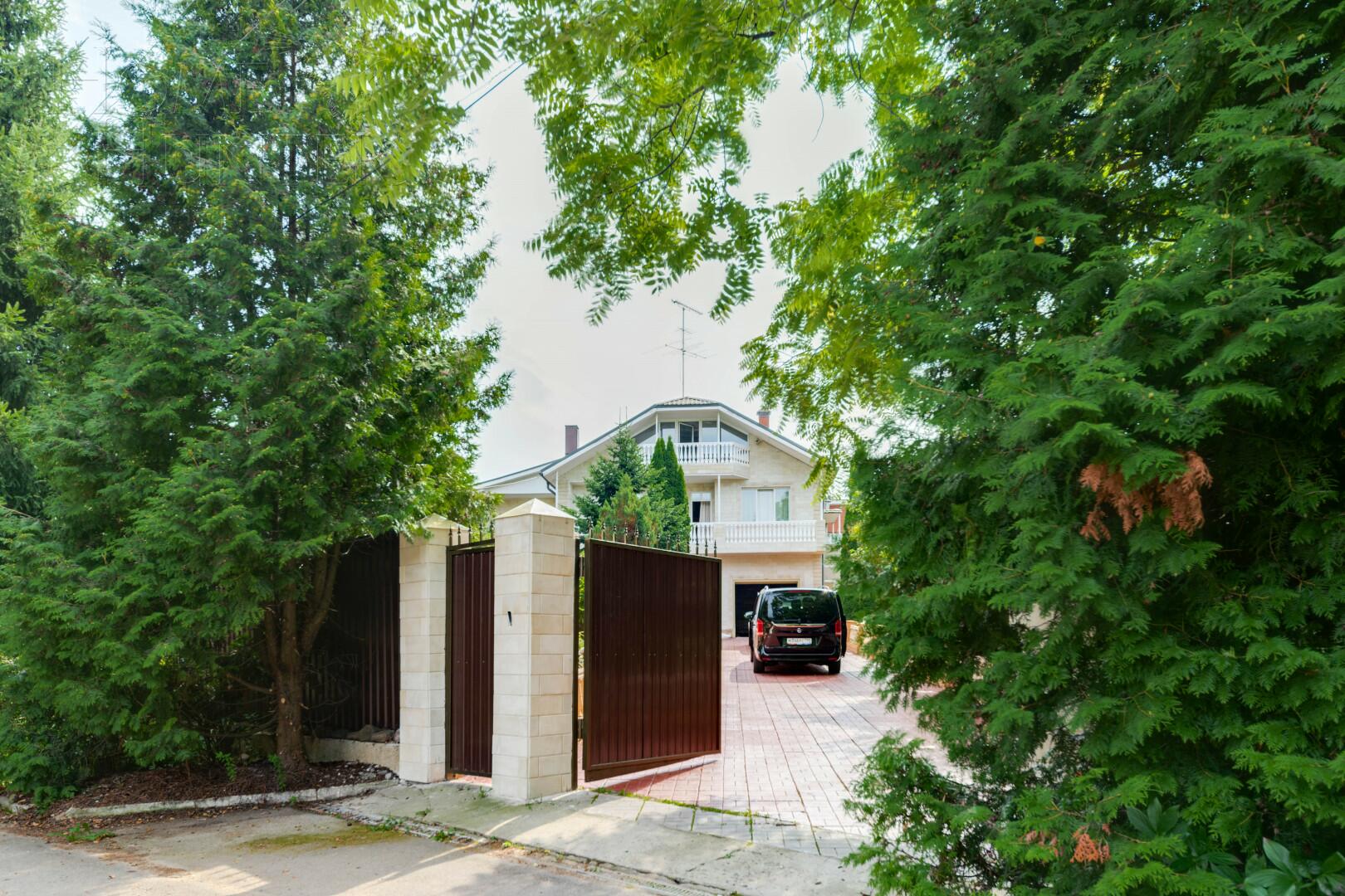 3-этажный коттедж 613.1 м² с отделкой