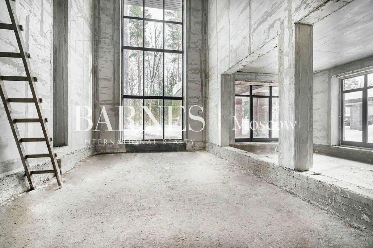 2-этажный коттедж 460 м² без отделки