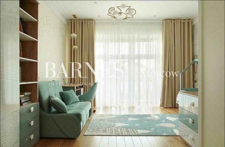 2-этажный коттедж 1 200 м² с отделкой