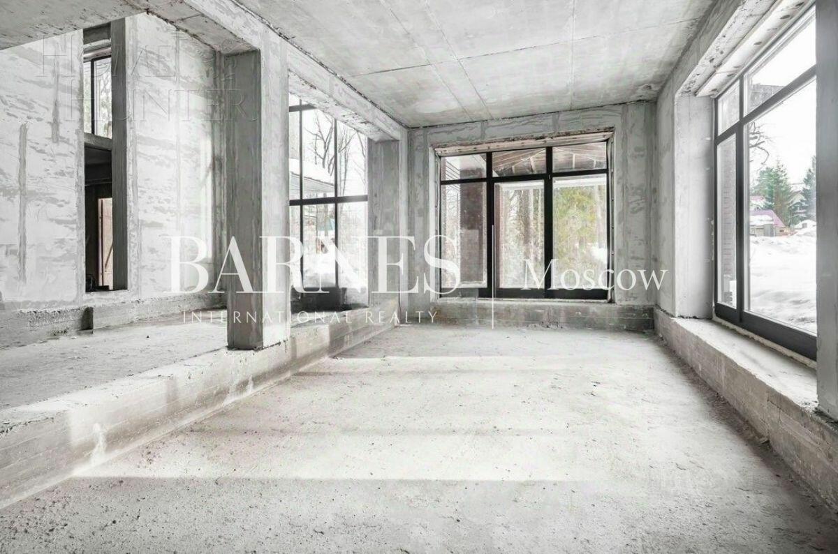 2-этажный коттедж 460 м² без отделки