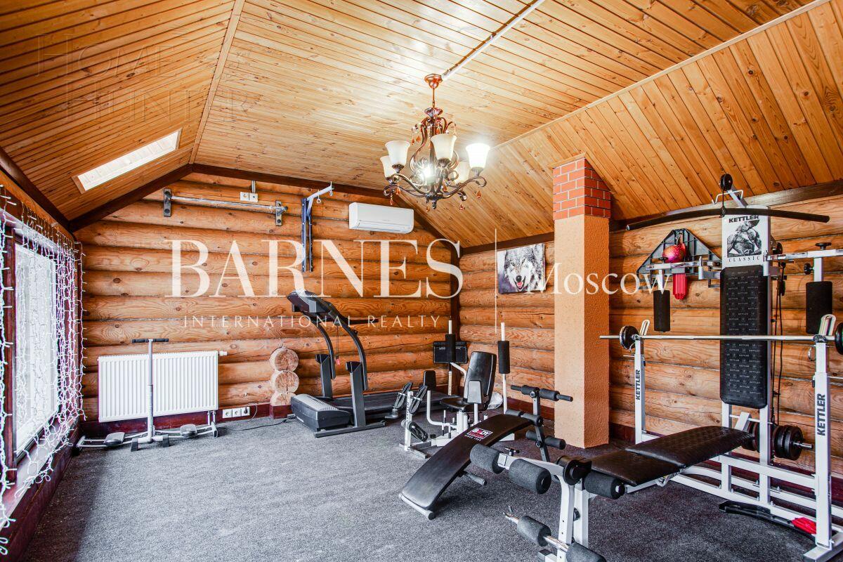 2-этажный коттедж 700 м² с отделкой