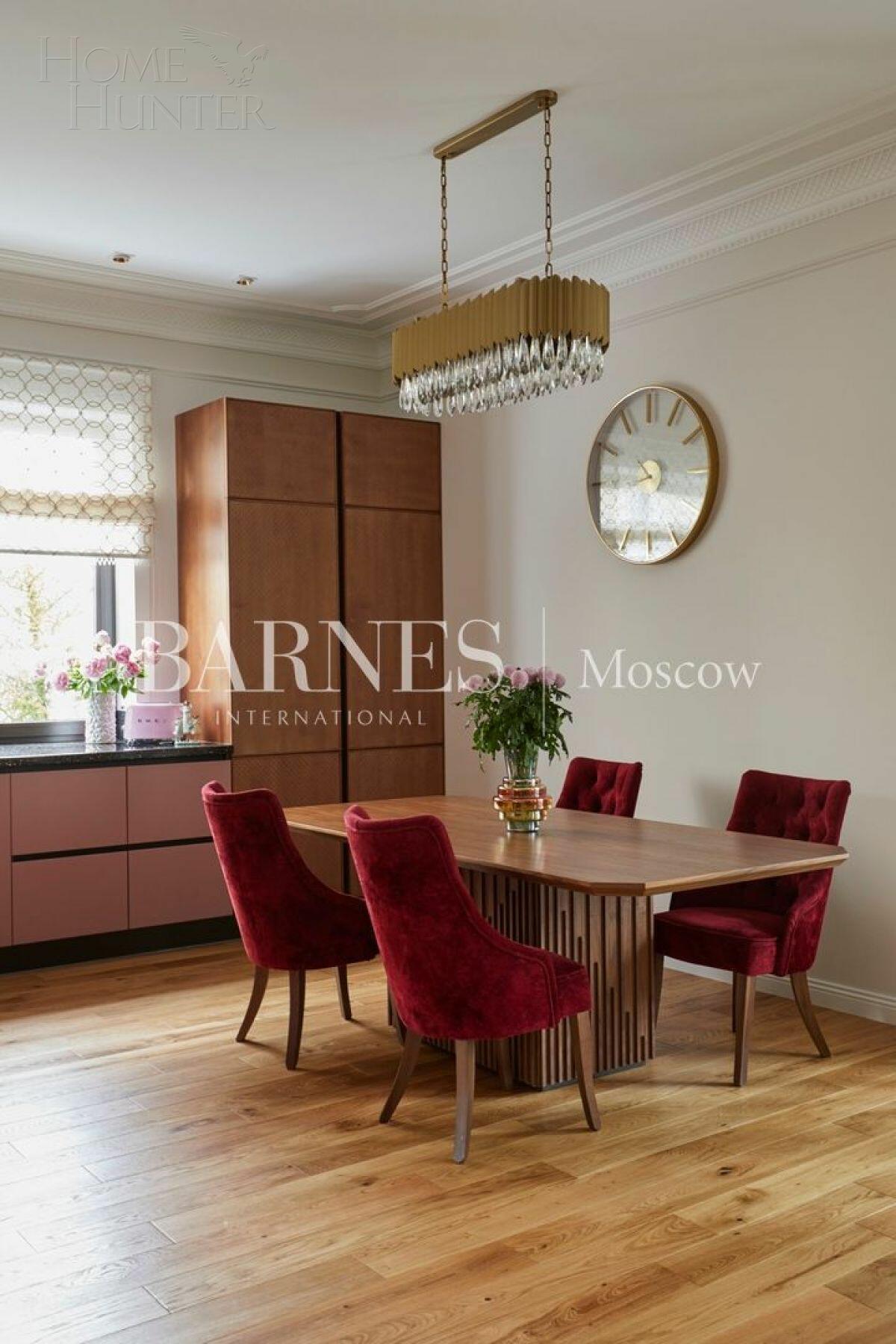 2-этажный коттедж 200 м² с отделкой