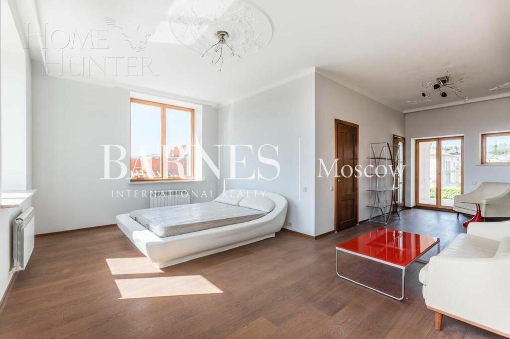 2-этажный коттедж 750 м² с отделкой