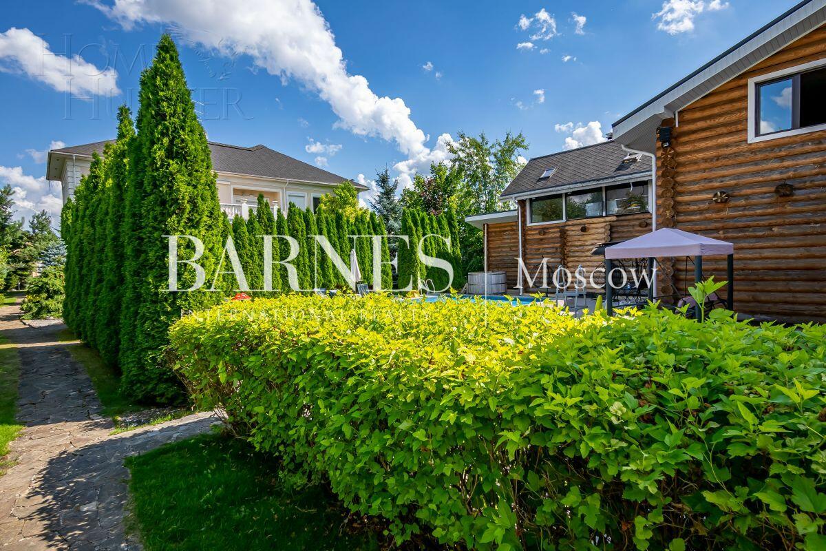 2-этажный коттедж 700 м² с отделкой