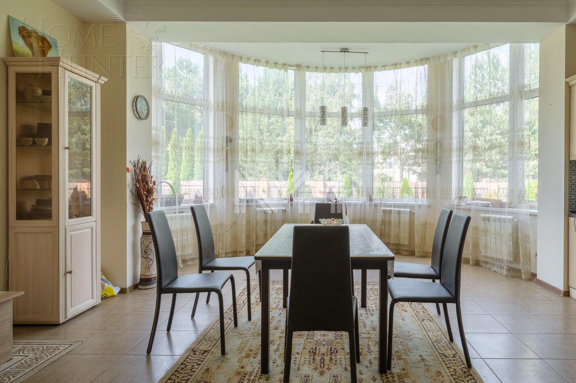 2-этажный коттедж 683 м² с отделкой