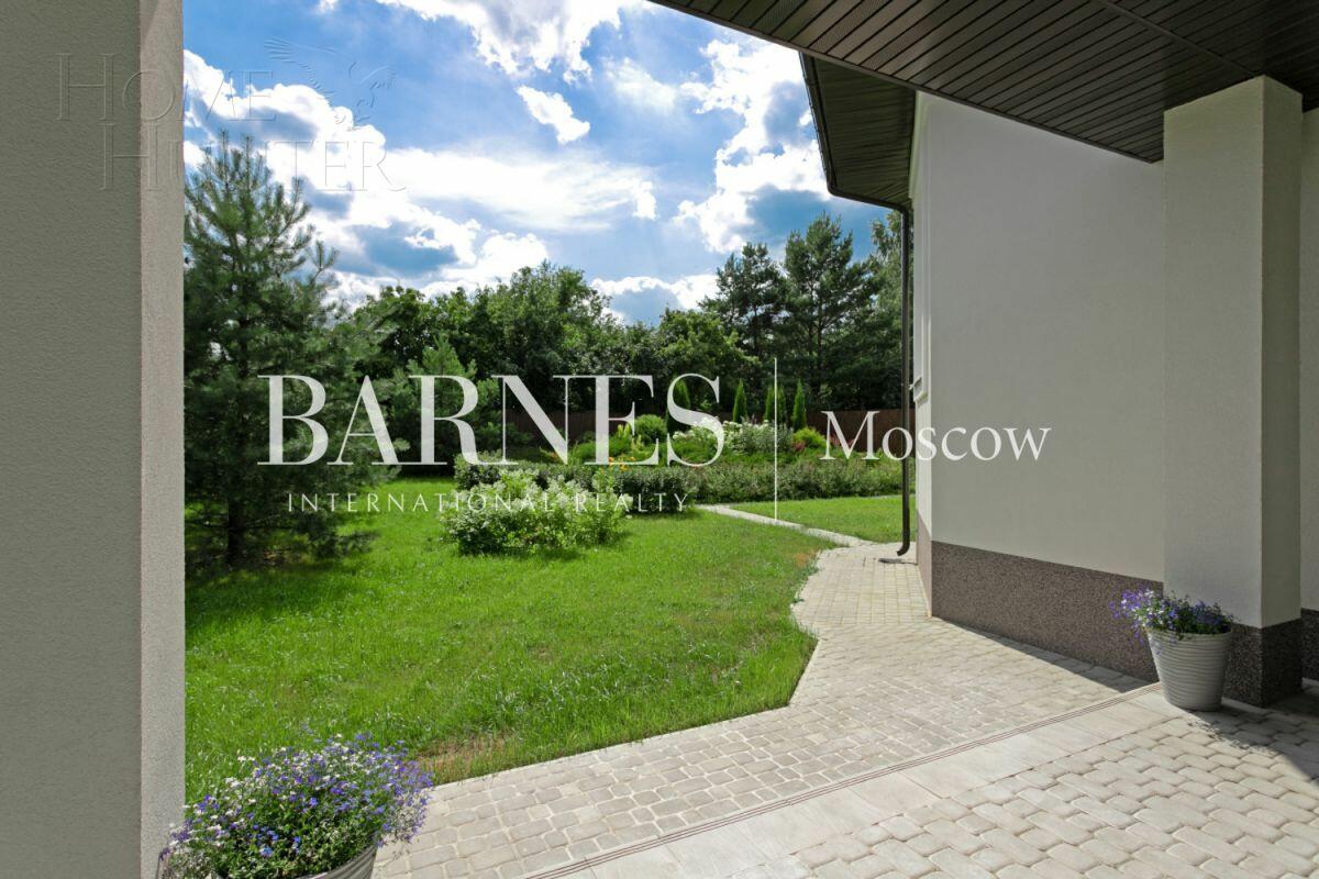 2-этажный коттедж 450 м² с отделкой