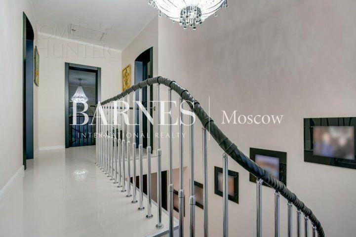 2-этажный коттедж 580 м² с отделкой