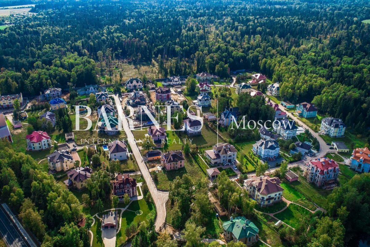 2-этажный коттедж 572 м² с отделкой