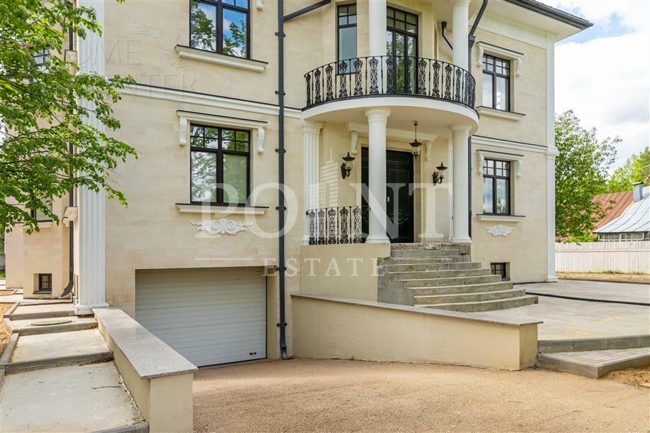 2-этажный коттедж 931.2 м² с отделкой