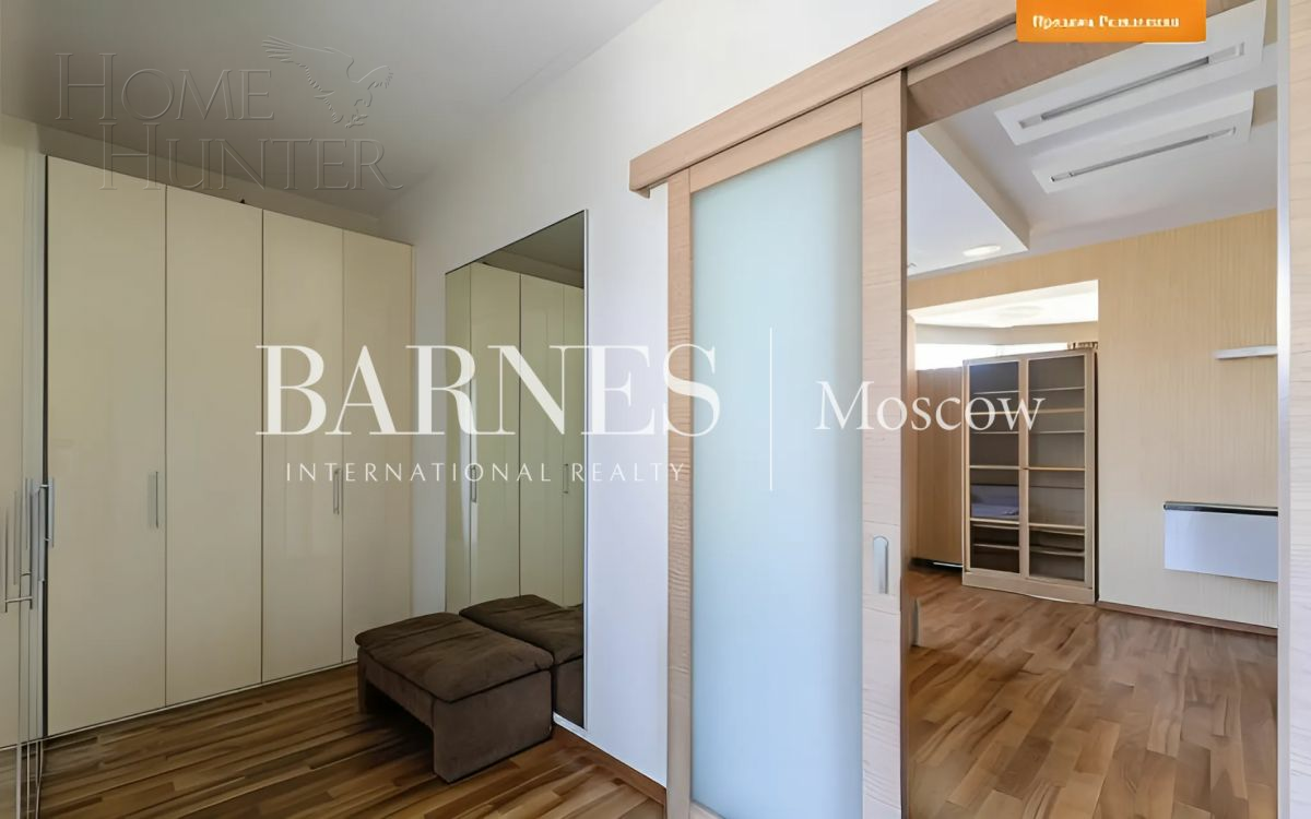 2-этажный коттедж 2 295 м² с отделкой