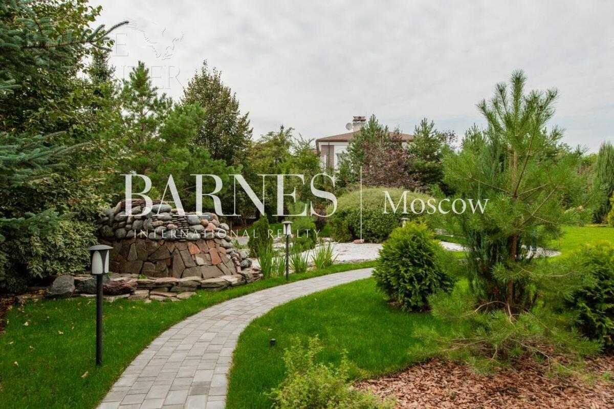 2-этажный коттедж 800 м² с отделкой