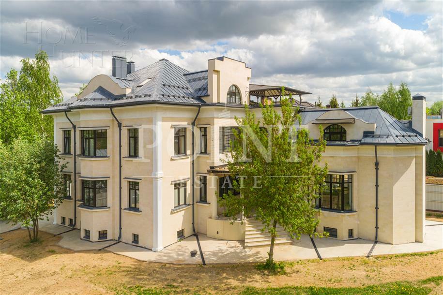 2-этажный коттедж 931.2 м² с отделкой