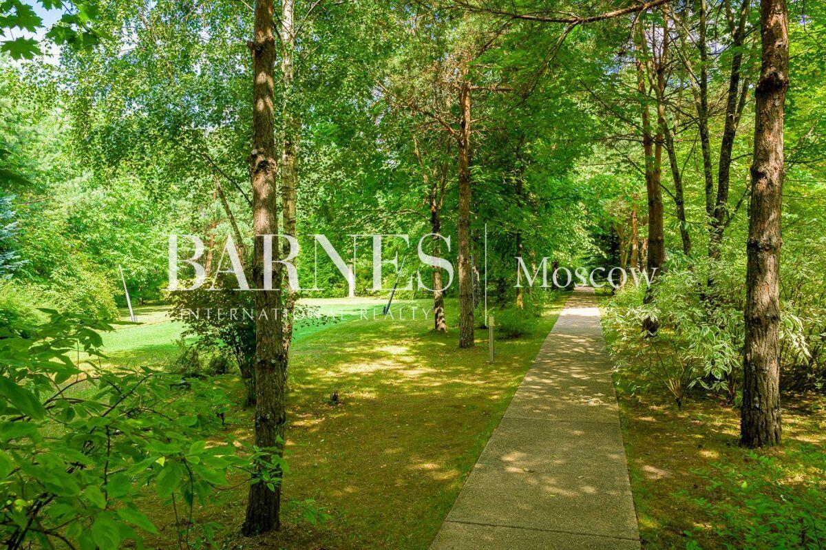 2-этажный коттедж 940 м² с отделкой