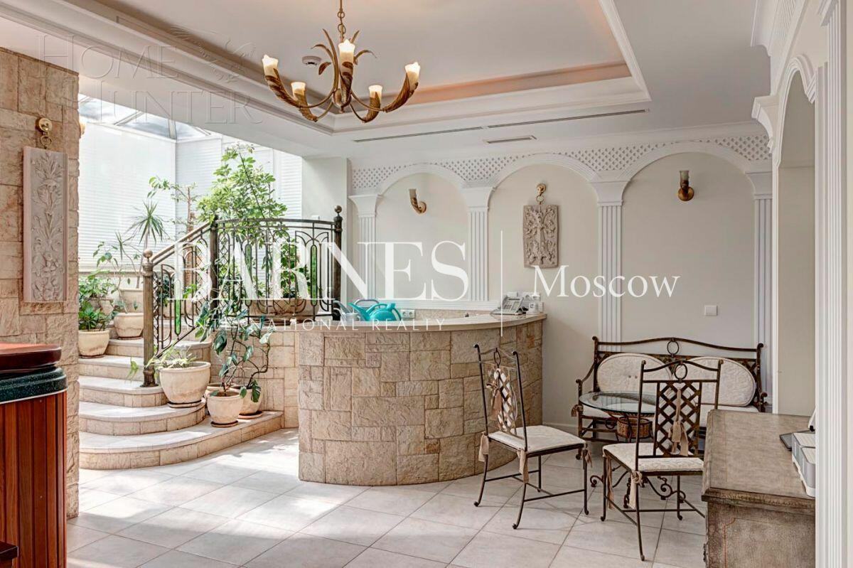 2-этажный коттедж 782.7 м² с отделкой