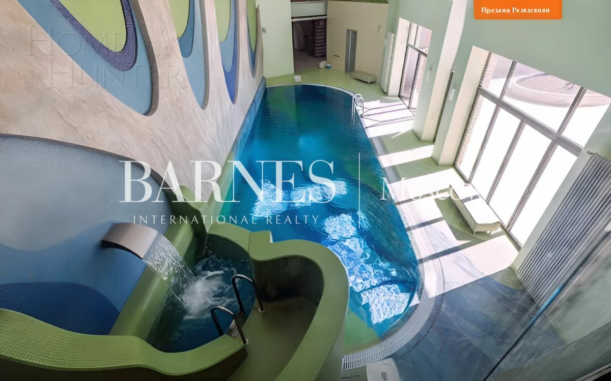 2-этажный коттедж 2 295 м² с отделкой