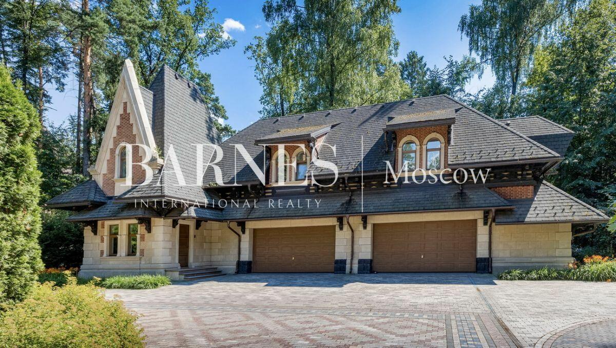 2-этажный коттедж 2 164 м² с отделкой