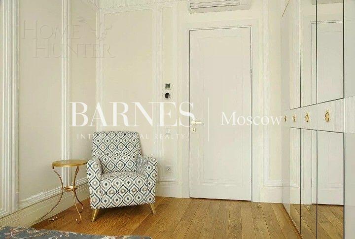 2-этажный коттедж 1 200 м² с отделкой