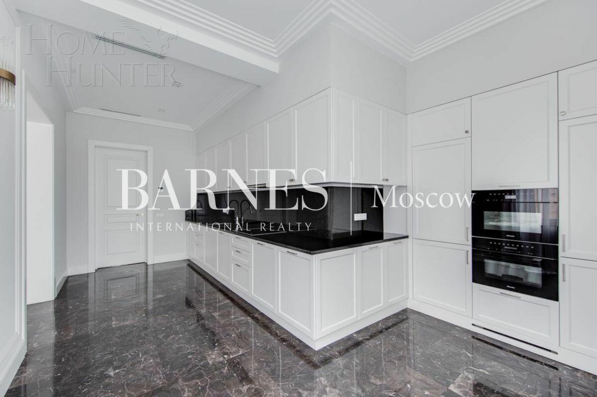 2-этажный коттедж 800 м² с отделкой