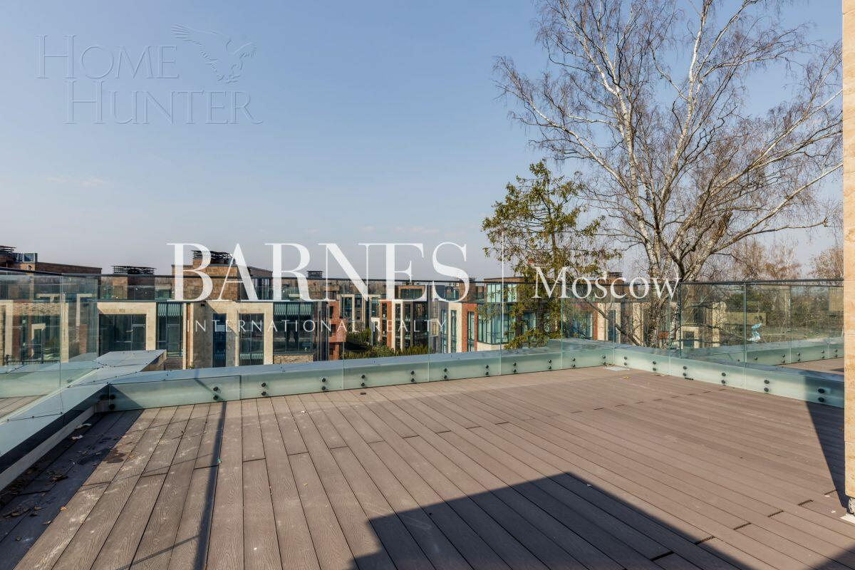 3-этажный таунхаус 244 м² с отделкой