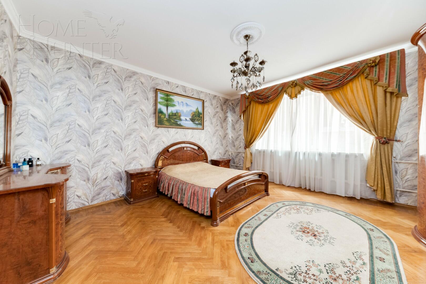 3-этажный коттедж 613.1 м² с отделкой