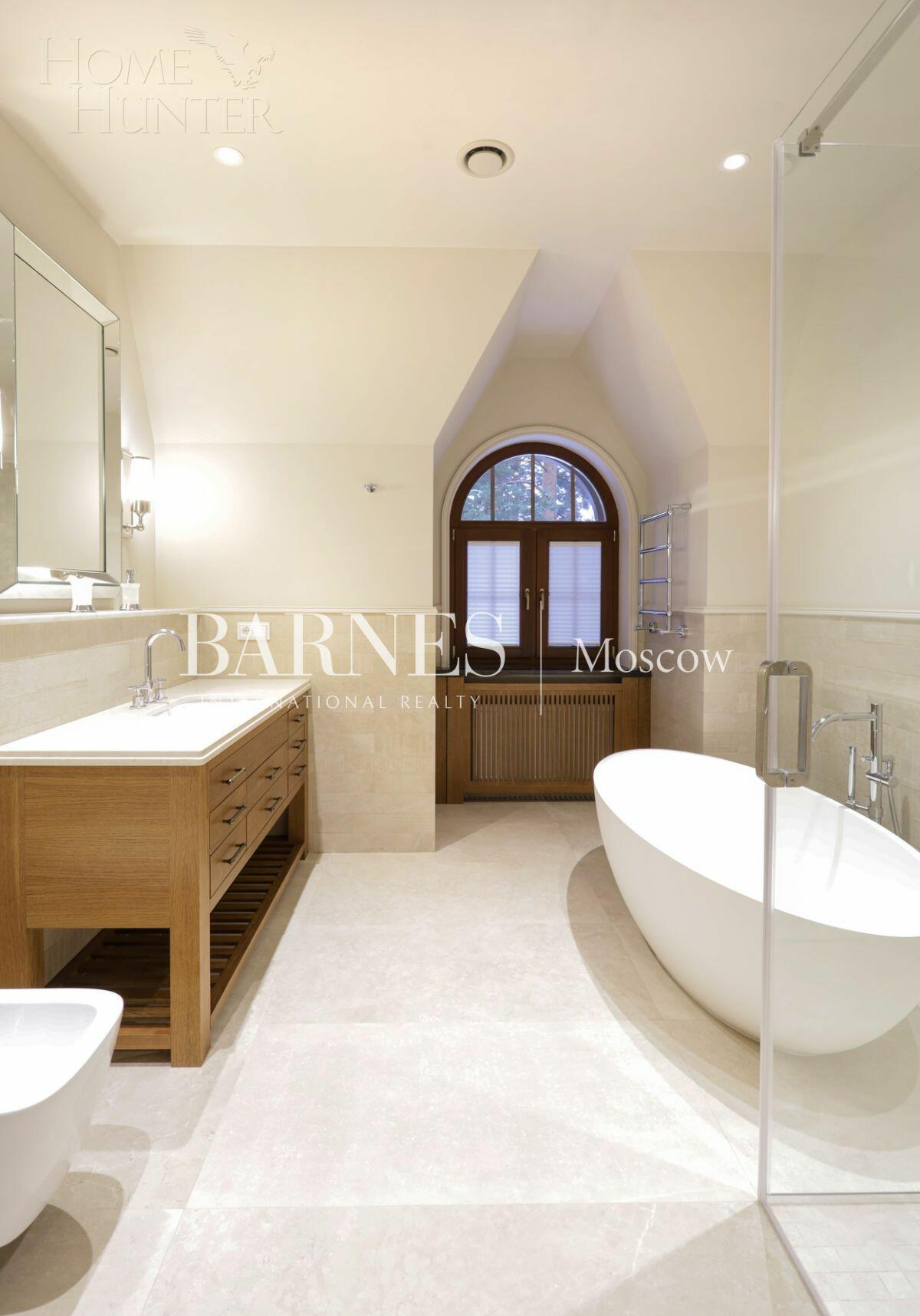 2-этажный коттедж 658 м² с отделкой