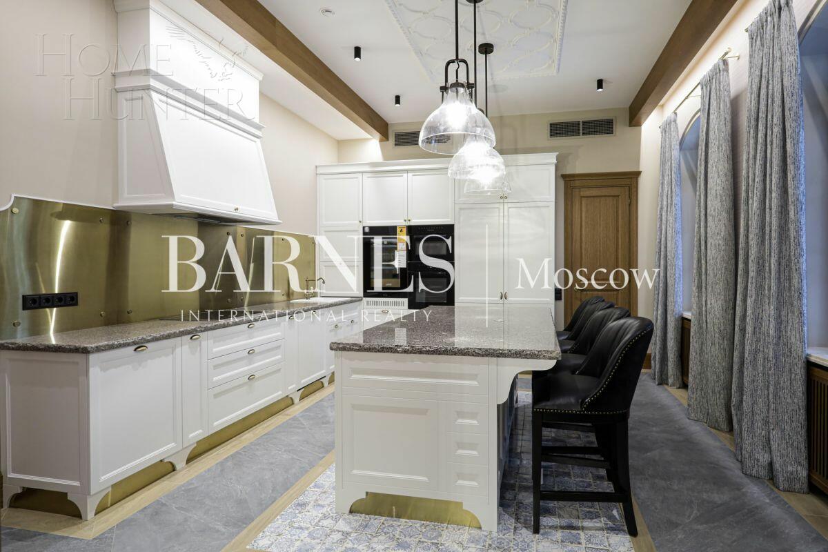 2-этажный коттедж 658 м² с отделкой