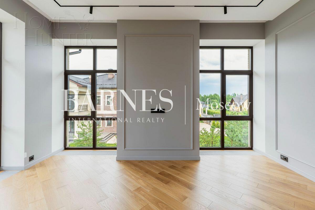 2-этажный коттедж 320 м² с отделкой