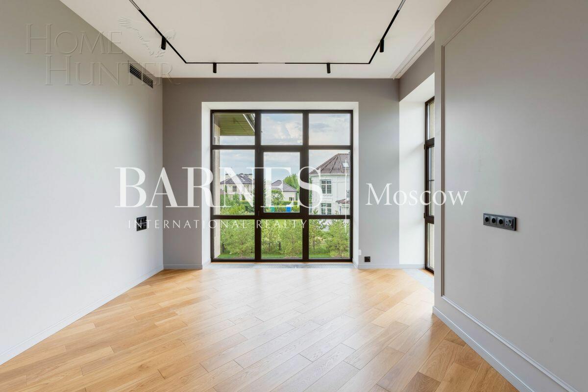 2-этажный коттедж 320 м² с отделкой