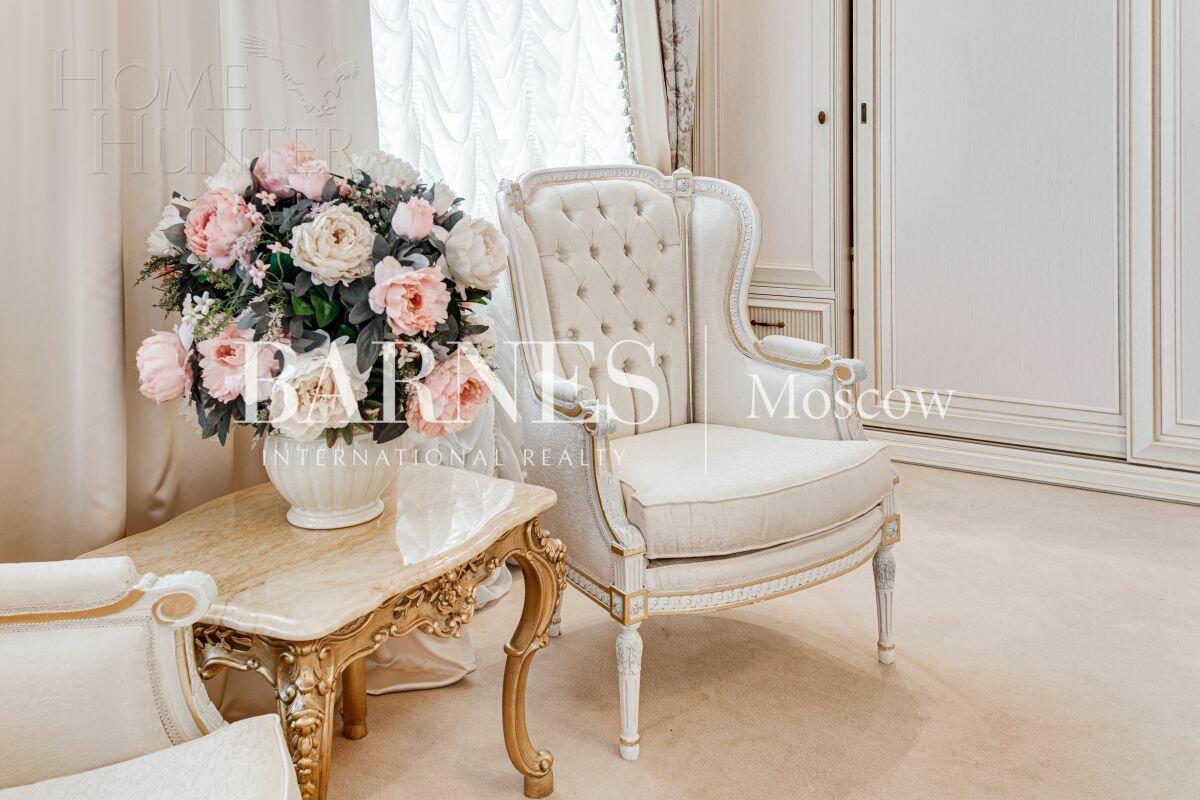 2-этажный коттедж 700 м² с отделкой