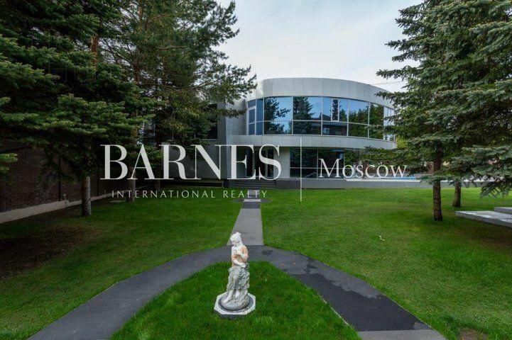 2-этажный коттедж 580 м² с отделкой