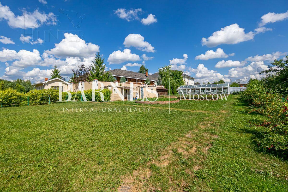 2-этажный коттедж 700 м² с отделкой