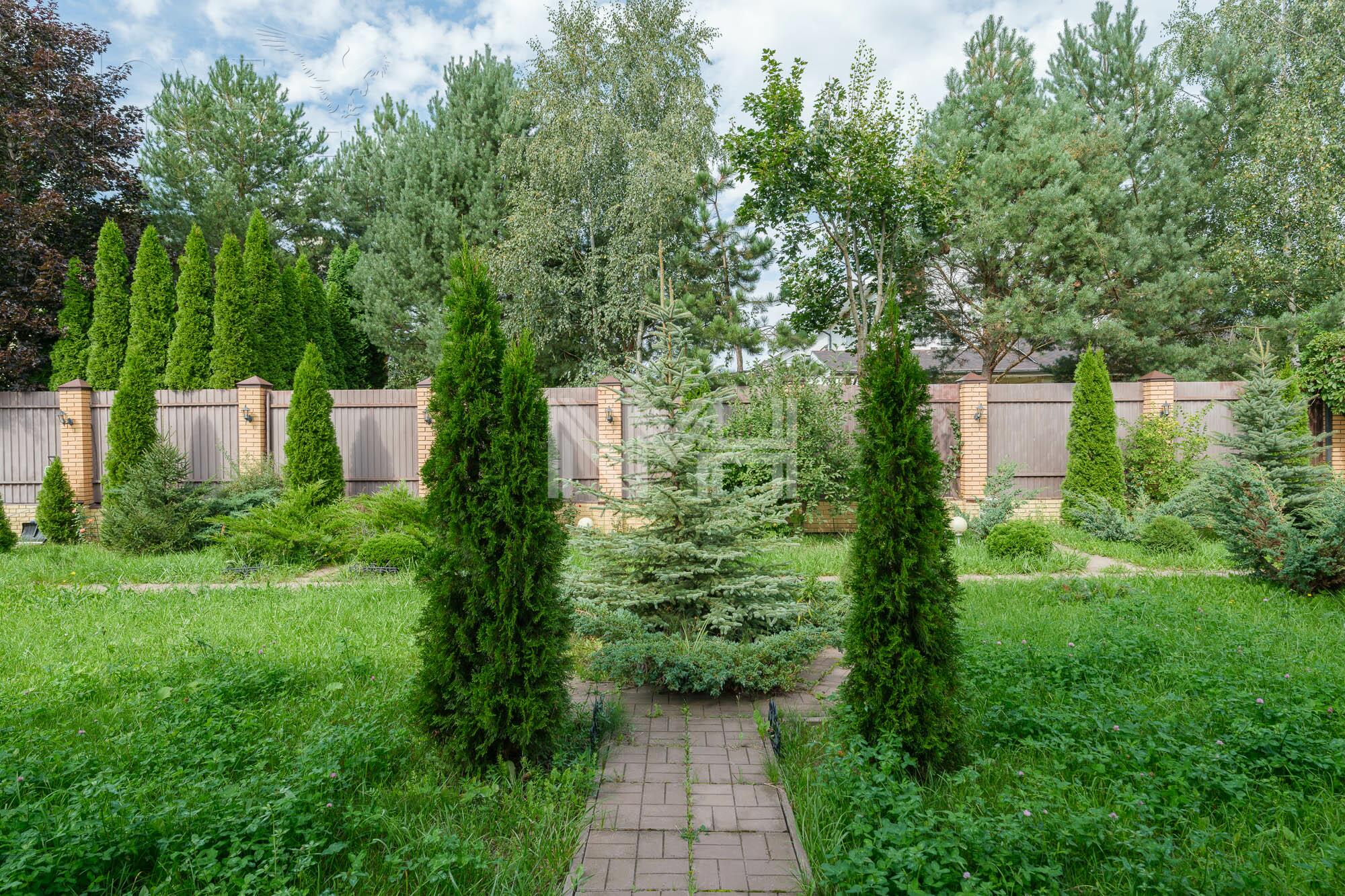 2-этажный коттедж 683 м² с отделкой