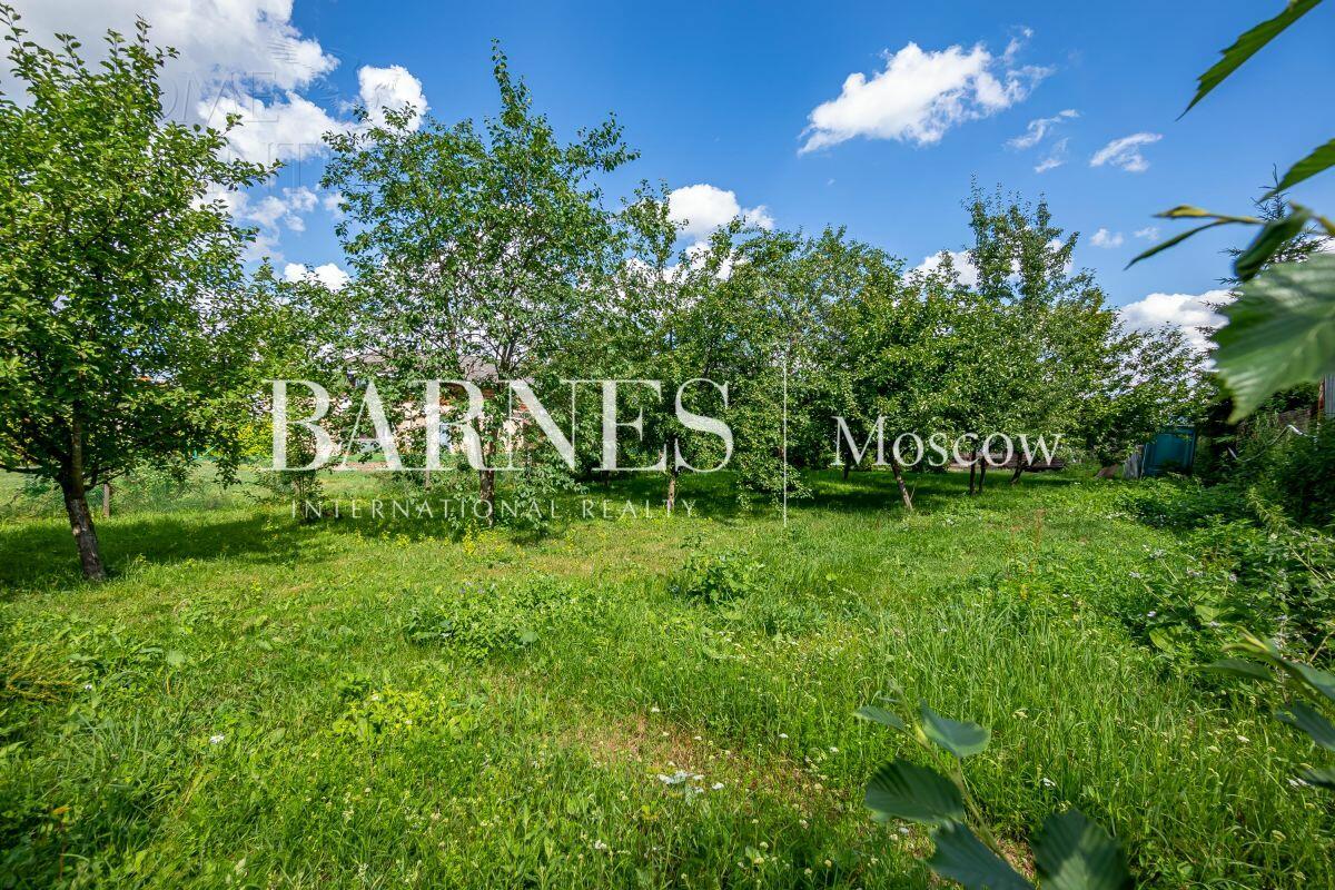 2-этажный коттедж 700 м² с отделкой